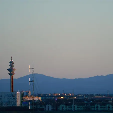 Mountain View منزل للإقامة ميلان